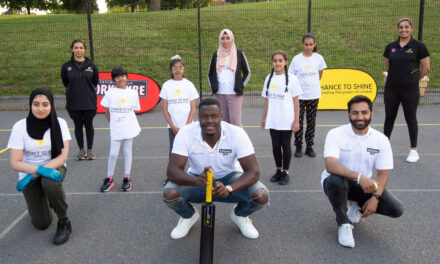 CARLOS BRATHWAITE VISITS MOSELEY GIRLS SESSION